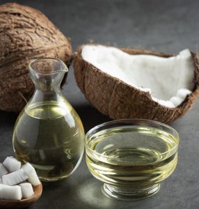 Dầu dừa có lợi ích như thế nào với sức khỏe và làm đẹp
